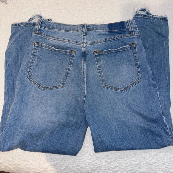 Abercrombie & Fitch Curve Love Ultra High Rise Straight Ankle Jeans - Picture 2 of 3